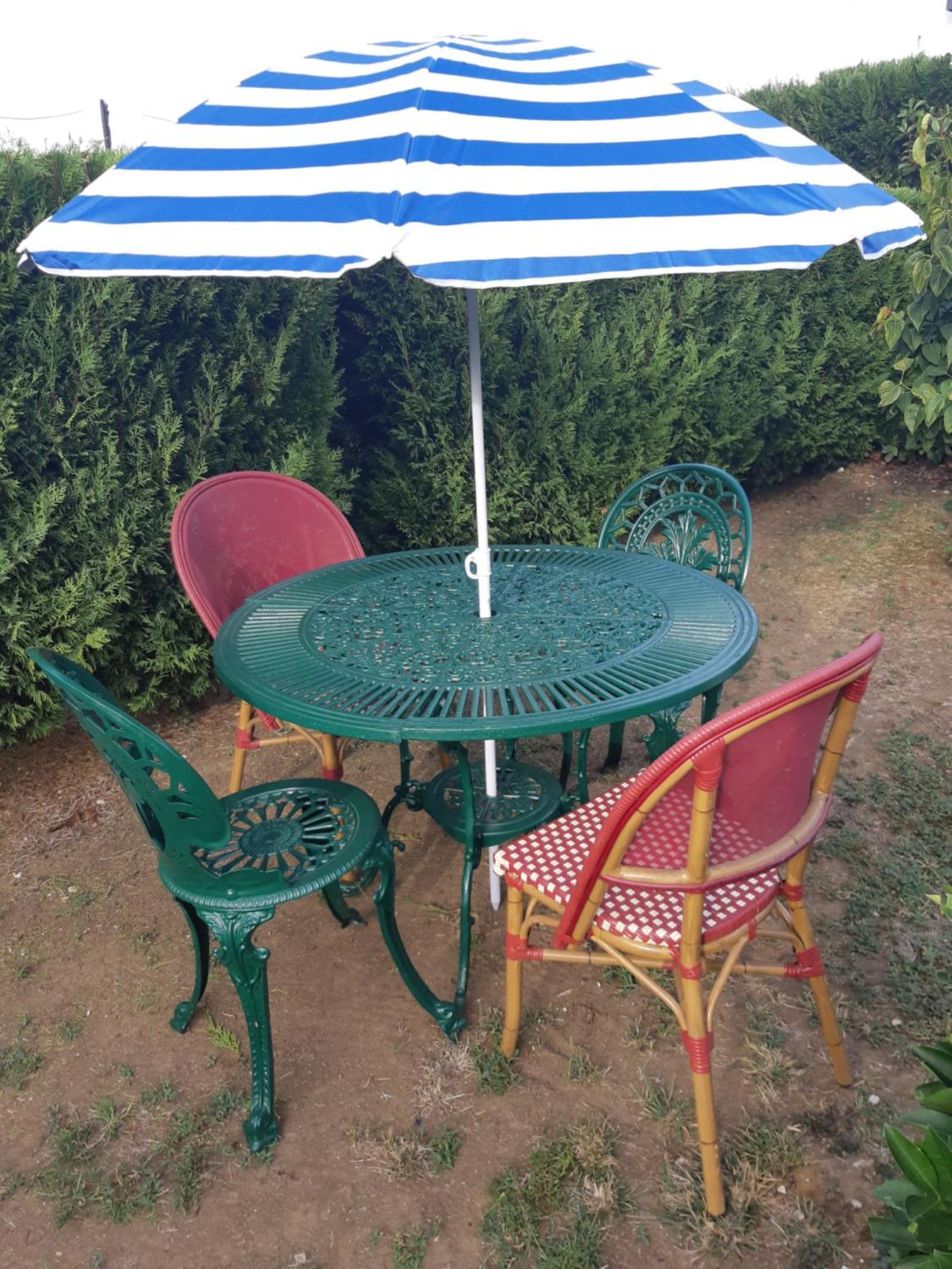 Chambre Lit Double Dans Pavillon , Chez Lilyanne Tonnay-Charente Екстериор снимка