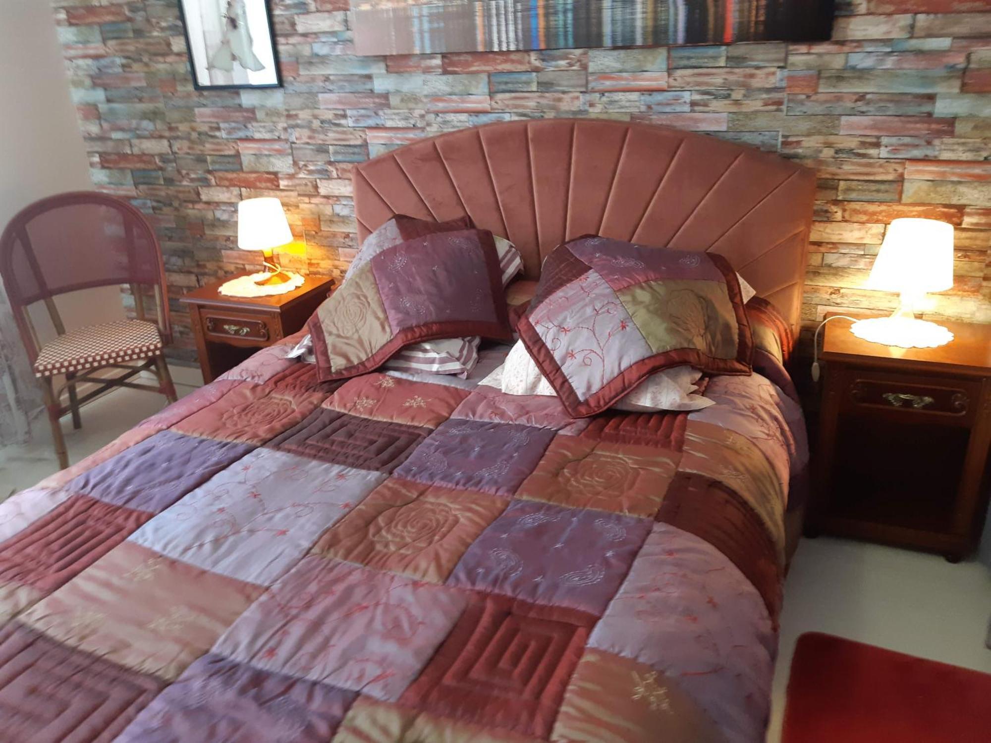 Chambre Lit Double Dans Pavillon , Chez Lilyanne Tonnay-Charente Екстериор снимка